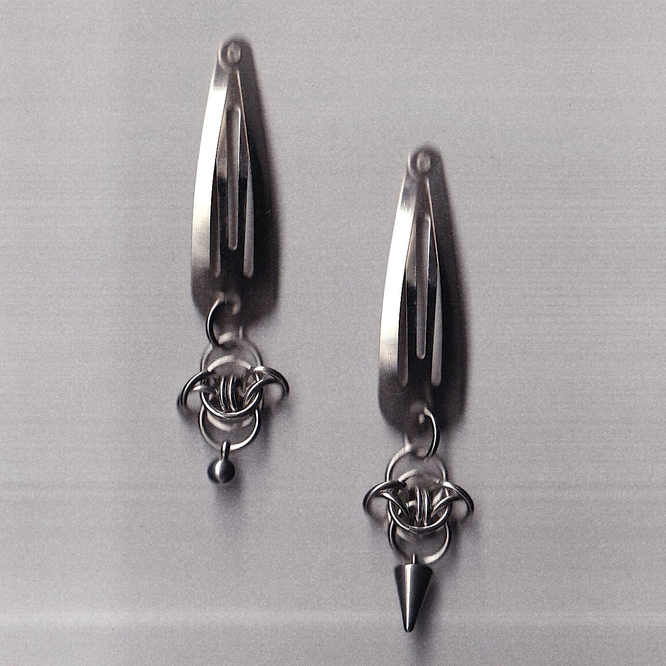 barbed wire clips