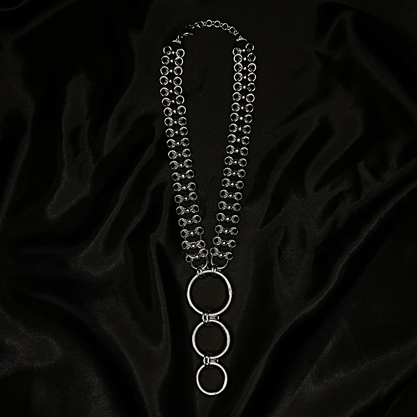 the centipede o ring necklace