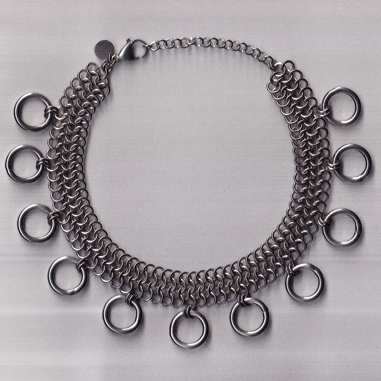 the european o ring choker