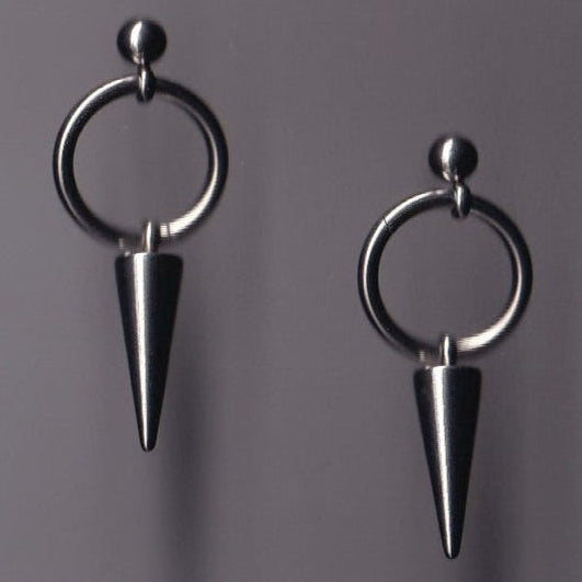 the spike stud earrings