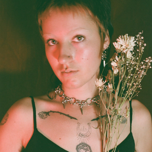 the triad spike choker