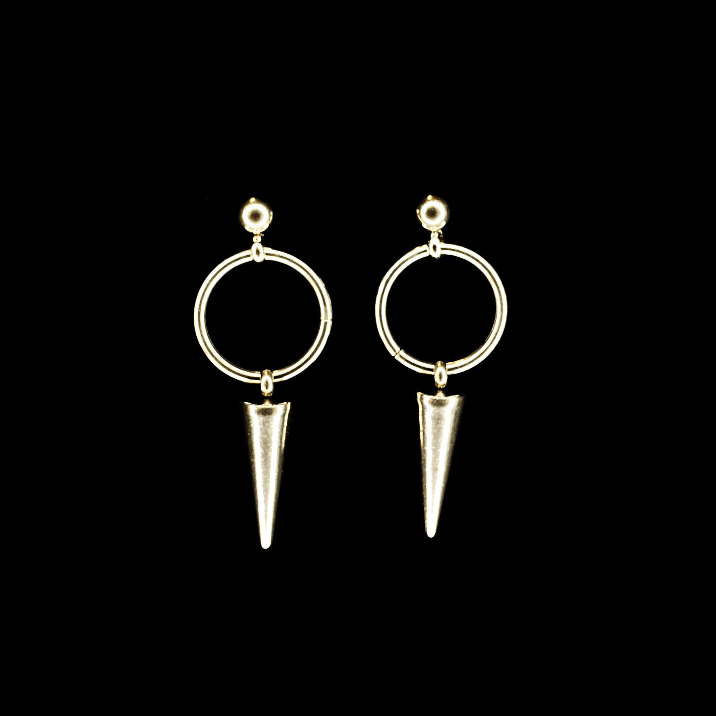 the spike stud earrings