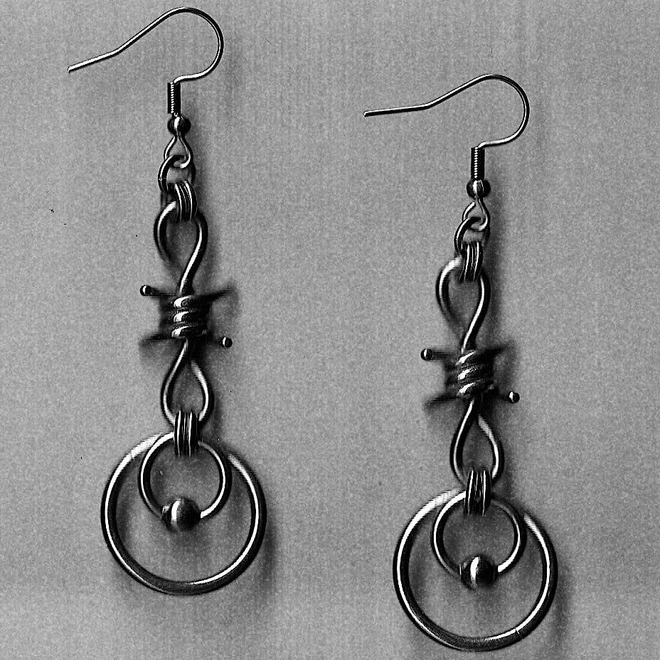 the barbed wire charm earrings