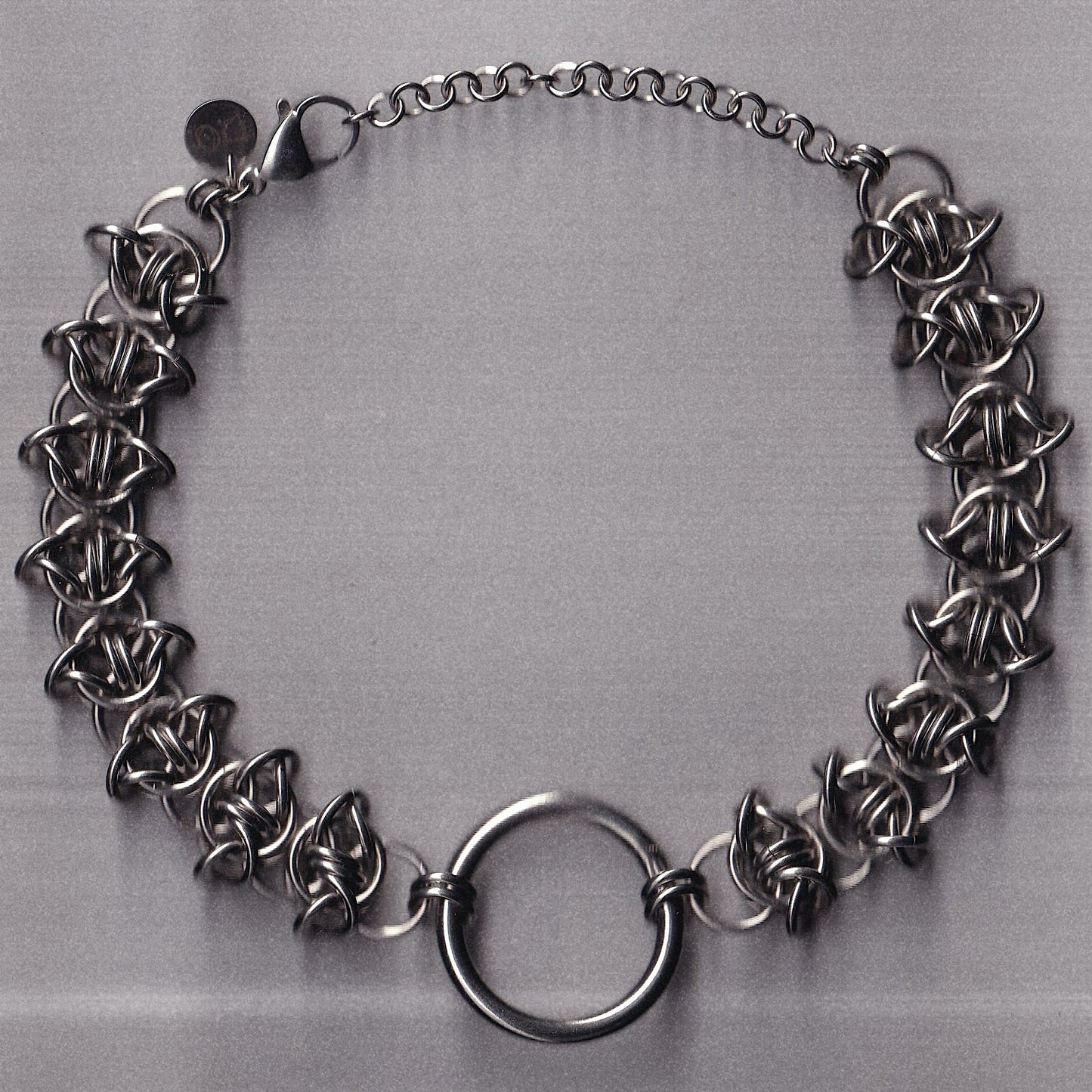 the barbed wire choker