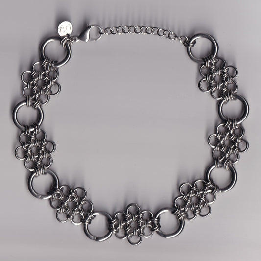 the bloom choker