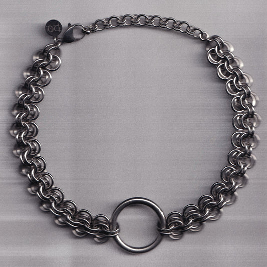 the butterfly choker