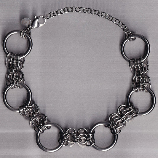 the butterfly choker