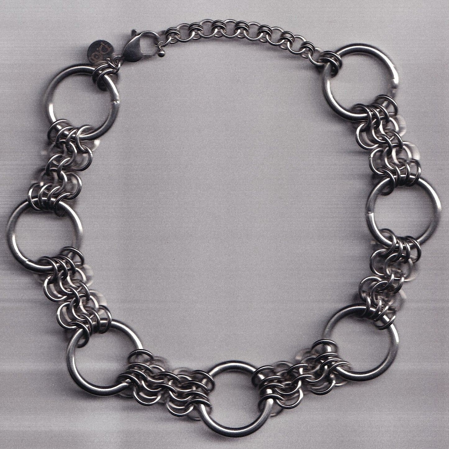 the butterfly o ring choker