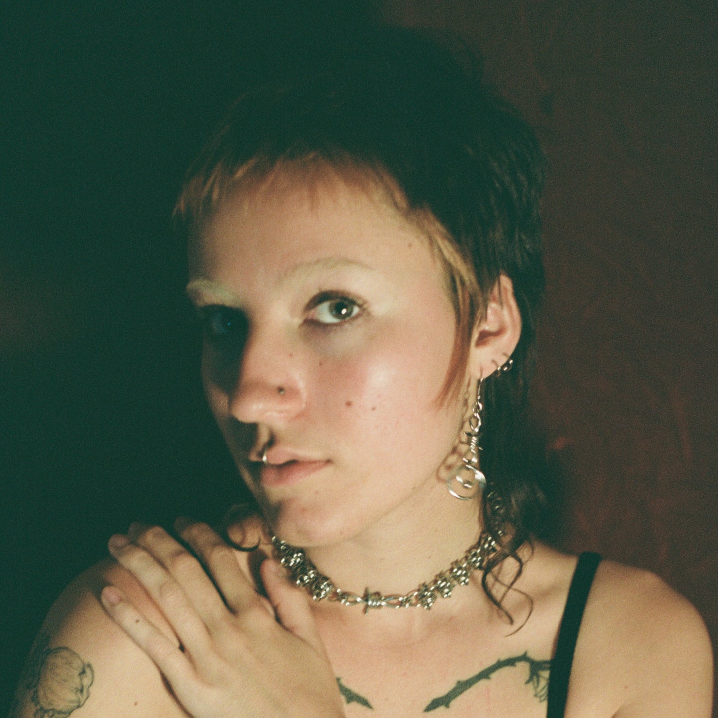 the barbed wire charm choker