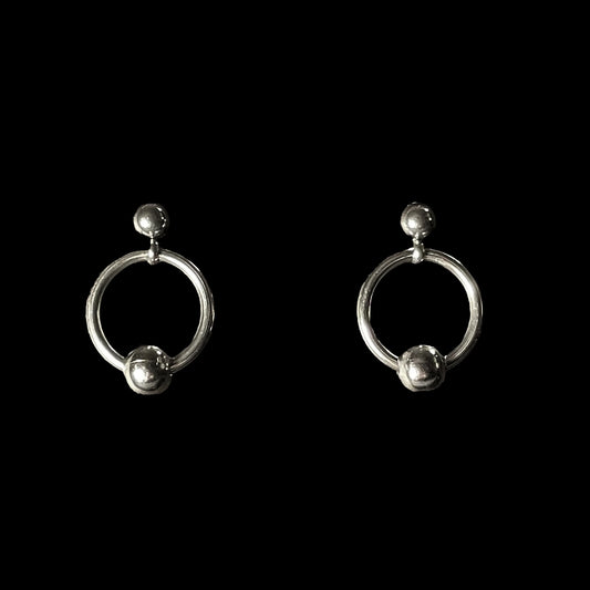 the captive bead stud earrings