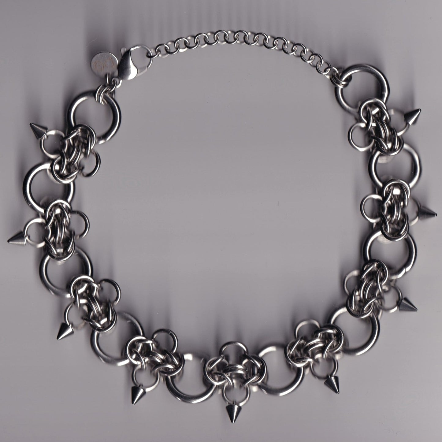 the clover spike choker