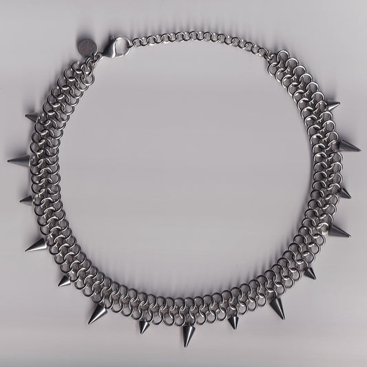 the european spike collar
