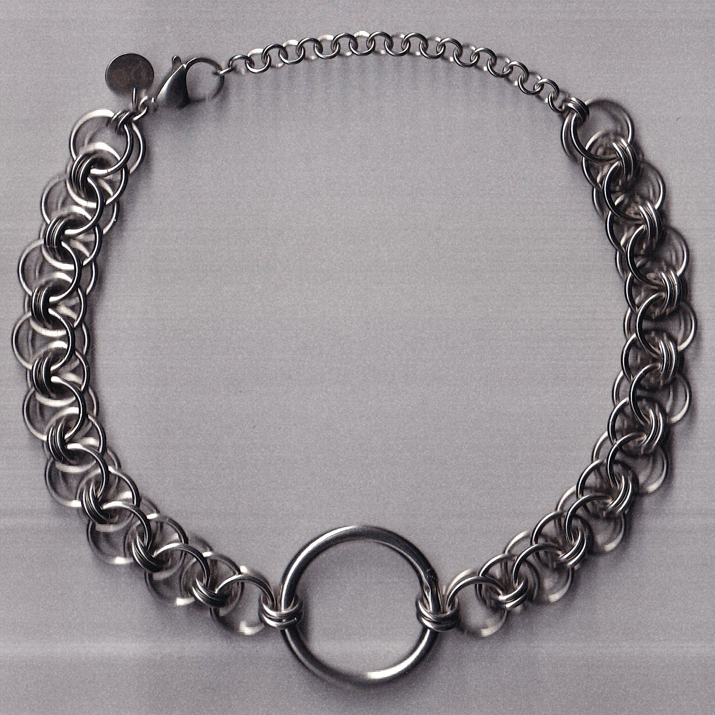 the helm choker