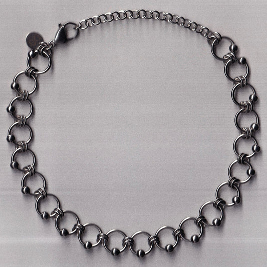 the pierced choker