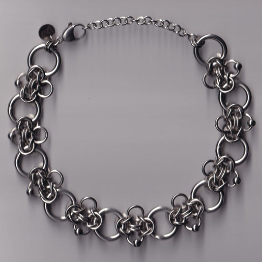 the pierced clover choker