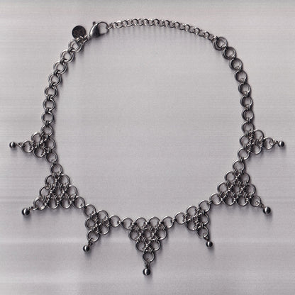 the pierrot collar