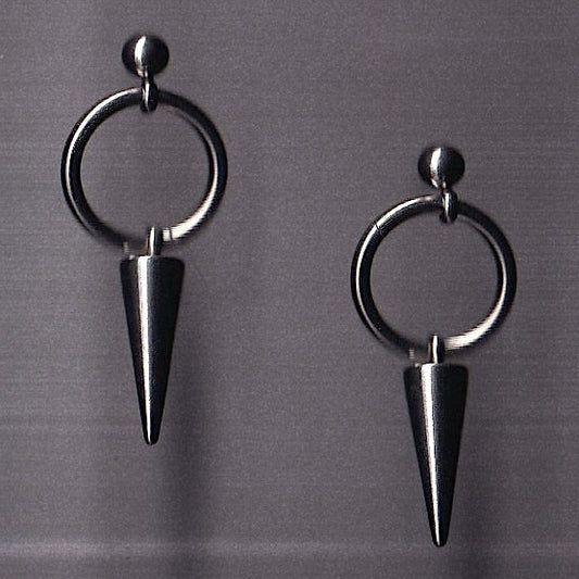 the spike stud earrings