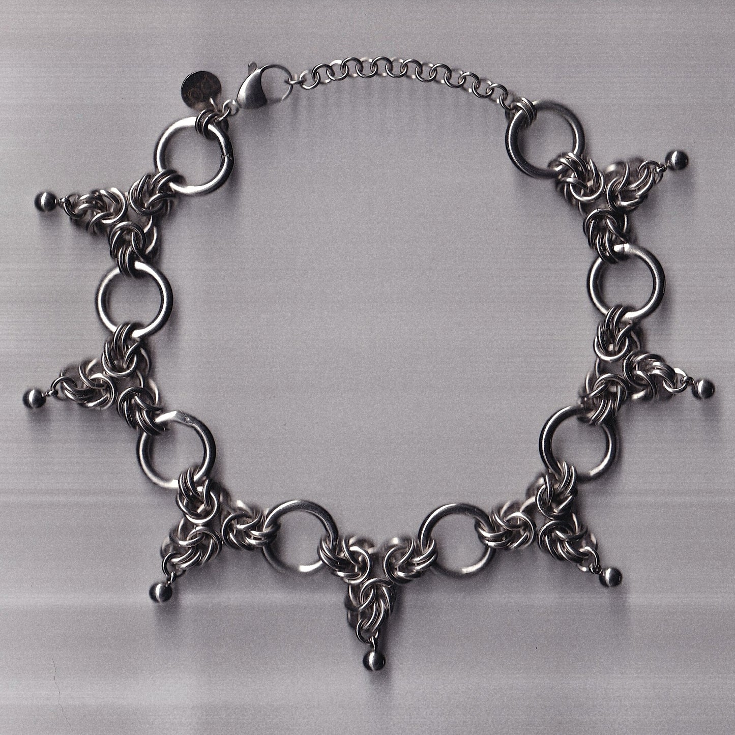 the triad choker