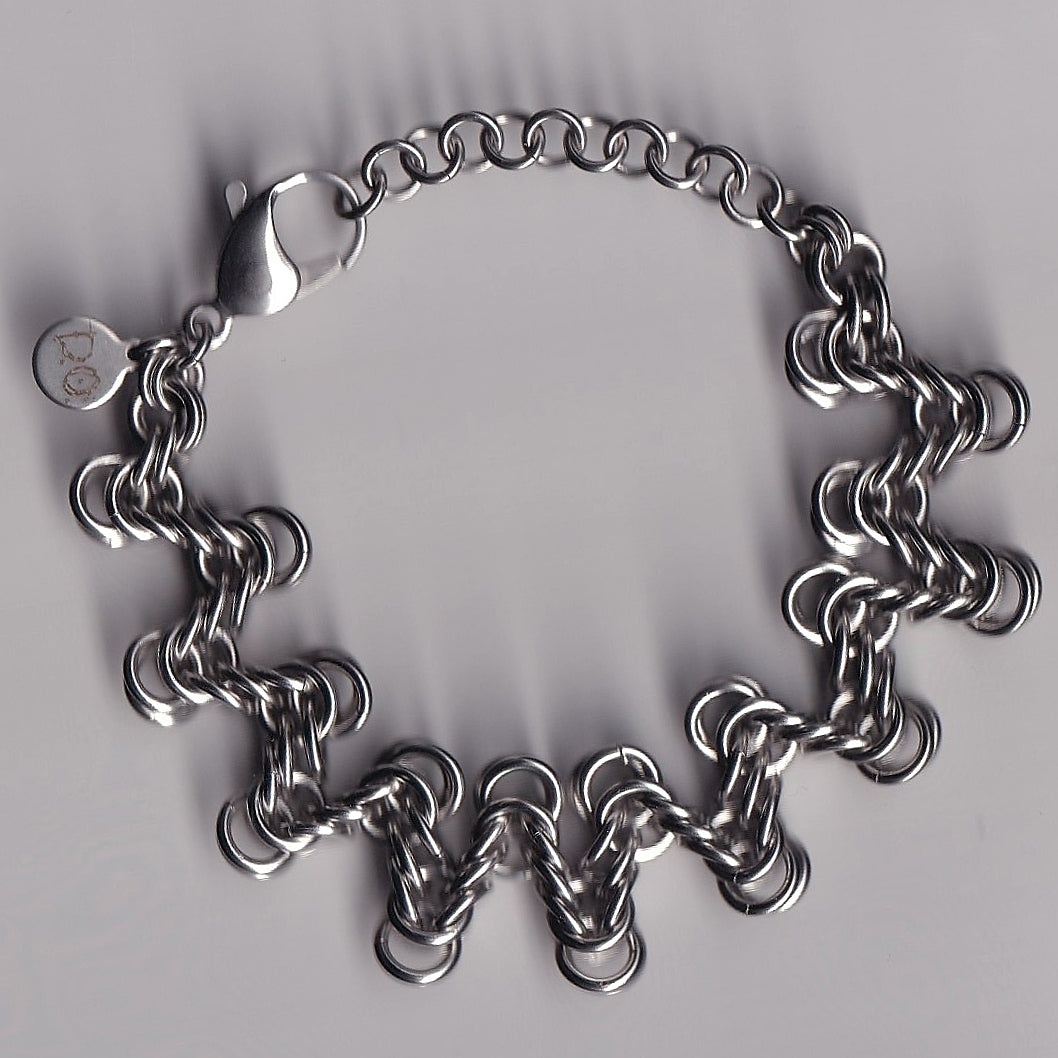 the zig zag bracelet