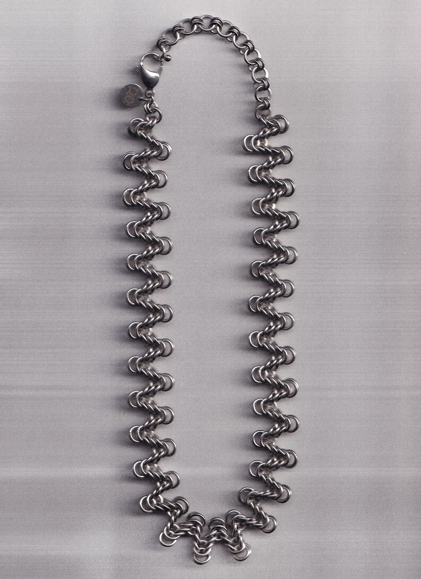 the zig zag chain